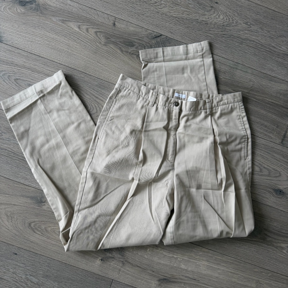 Women’s Pleated Pants in Light Beige 100% cotton Size 14L